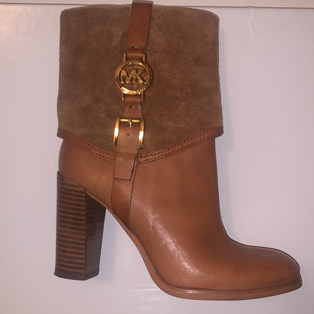 Ankle boots